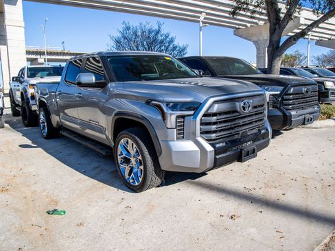 Used 2024 Toyota Tundra Limited image 6