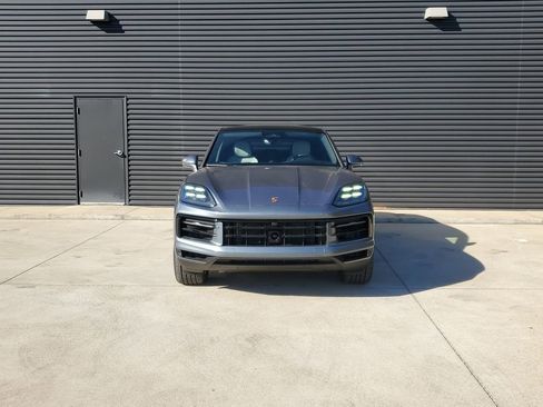 New 2026 Porsche Cayenne Coupe AWD/4WD image 8
