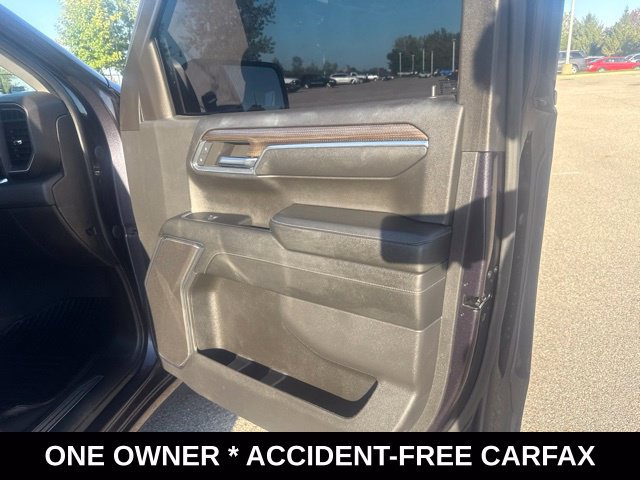 Used 2024 Chevrolet Silverado 1500 RST w/ Z71 Off-Road Package AWD/4WD image 17