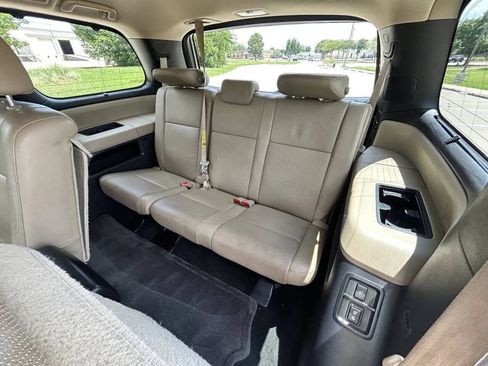 Used 2016 Toyota Sequoia Platinum RWD image 14