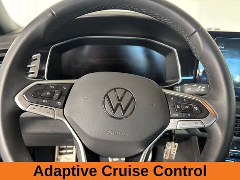 Used 2025 Volkswagen Jetta Sport image 11