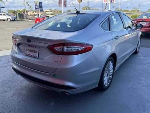 Used 2015 Ford Fusion Energi SE FWD image 27