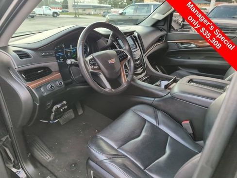 Used 2019 Cadillac Escalade Premium Luxury image 12