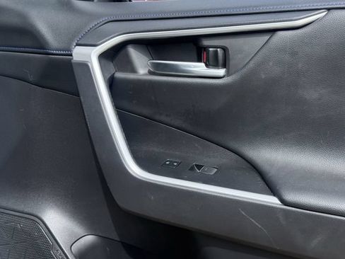 Used 2022 Toyota RAV4 XSE AWD/4WD image 30