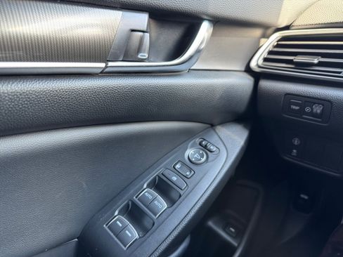 Used 2022 Honda Accord Sport image 36