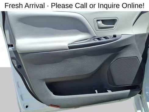 Used 2020 Toyota Sienna L FWD image 10