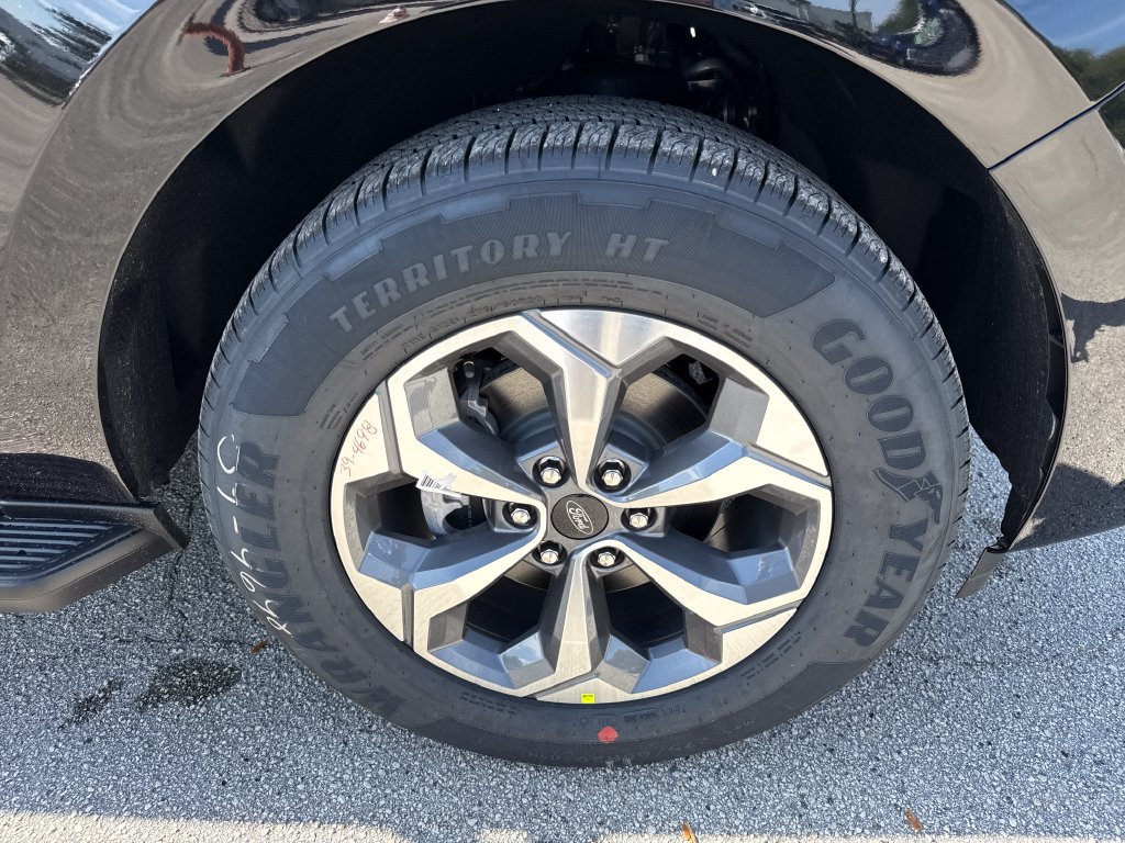 New 2027 Ford Expedition Max Active RWD image 10