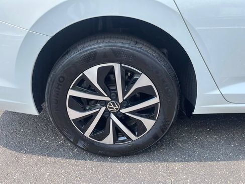 Certified 2025 Volkswagen Jetta S FWD image 32