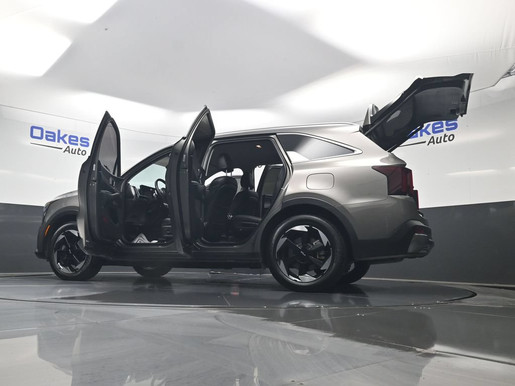 Used 2025 Kia Sorento EX AWD/4WD image 63