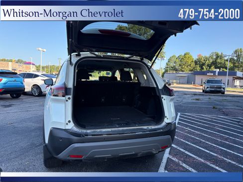 Used 2023 Nissan Rogue SV FWD image 29