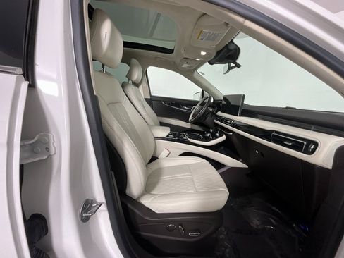 Used 2022 Lincoln Nautilus Black Label w/ Class II Trailer Tow Package image 20