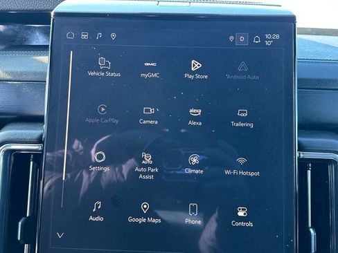 Used 2025 GMC Yukon Denali image 30