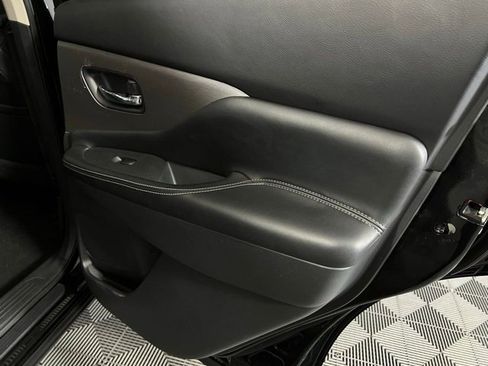 Used 2023 Nissan Murano SV image 34