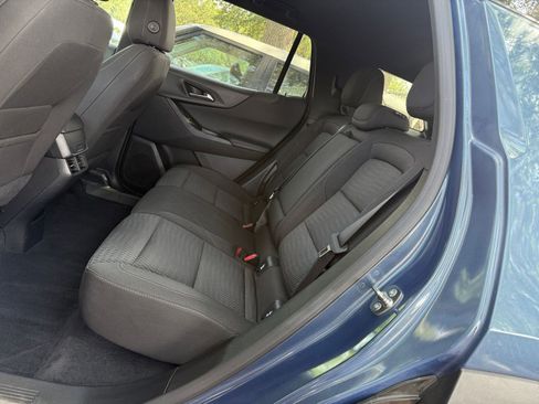 Used 2025 Chevrolet Equinox LT FWD image 24