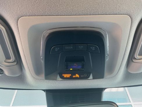 Used 2025 Toyota Corolla LE FWD image 14