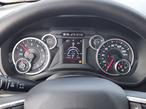 New 2026 RAM 1500 4x4 Crew Cab image 14