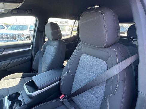 New 2026 GMC Terrain Elevation AWD/4WD image 18