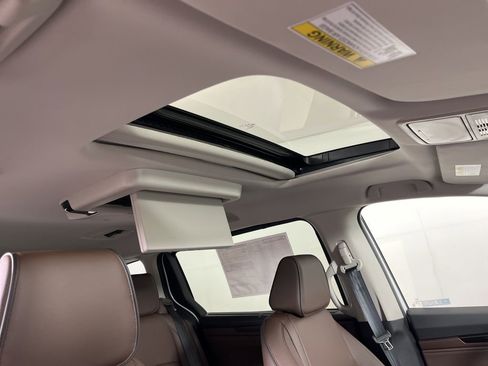 New 2026 Honda Odyssey Touring image 12