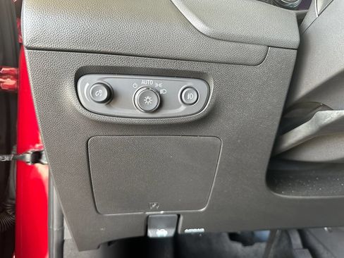 Used 2022 Buick Encore GX Preferred w/ Cold Weather Comfort Package FWD image 19