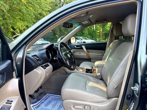 Used 2008 Toyota Highlander Limited AWD/4WD image 9