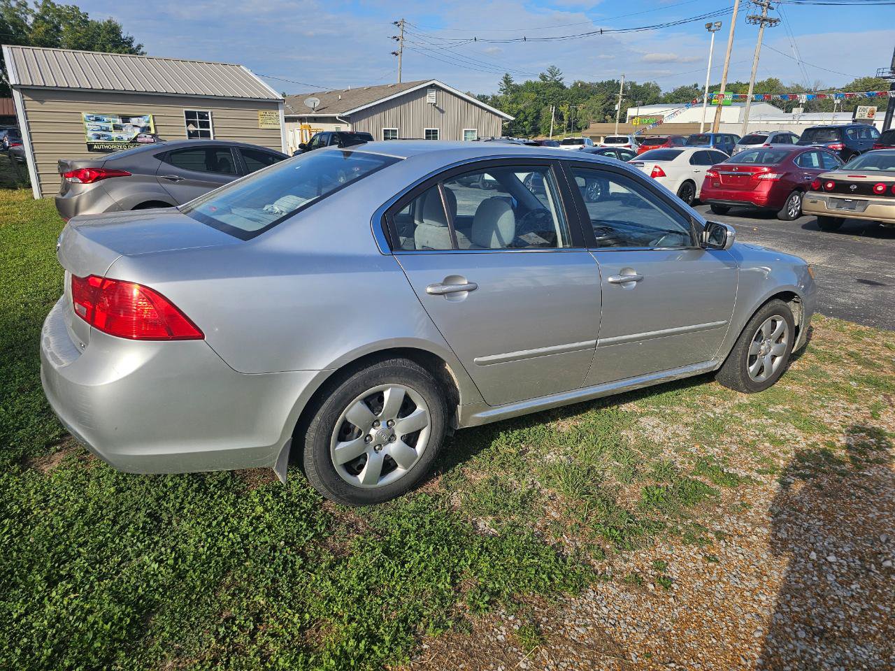 Used 2009 Kia Optima LX FWD image 2