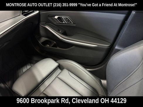 Used 2023 BMW 330i xDrive Sedan AWD/4WD image 42