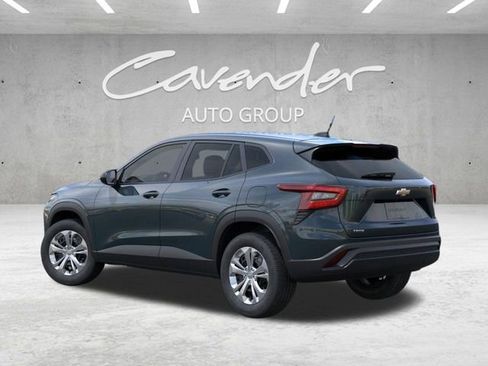 New 2026 Chevrolet Trax LS image 3