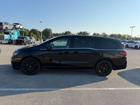 Used 2025 Honda Odyssey Sport-L image 2