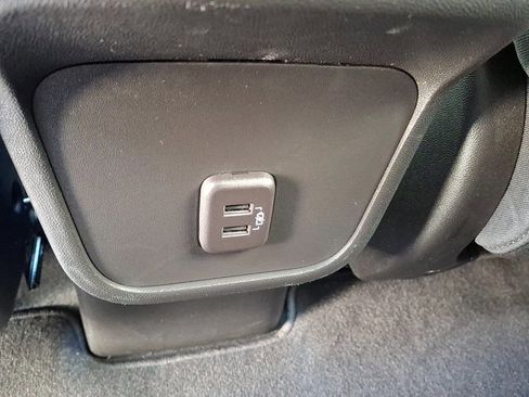 Used 2023 GMC Terrain SLE w/ Driver Convenience Package AWD/4WD image 11