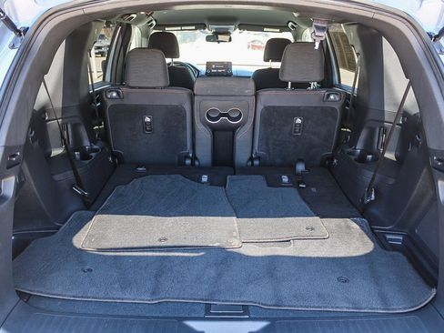 Certified 2025 Honda Pilot Sport image 27