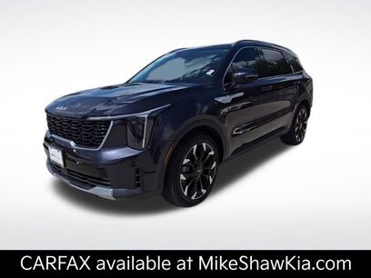 Certified 2025 Kia Sorento EX w/ Panoramic Sunroof Package