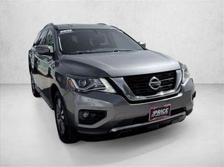 Used 2019 Nissan Pathfinder SV AWD/4WD video 3