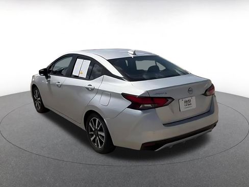 Used 2025 Nissan Versa SV FWD image 11