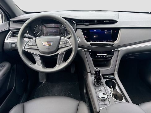 New 2025 Cadillac XT5 Luxury w/ LPO, Floor Liner Package image 22