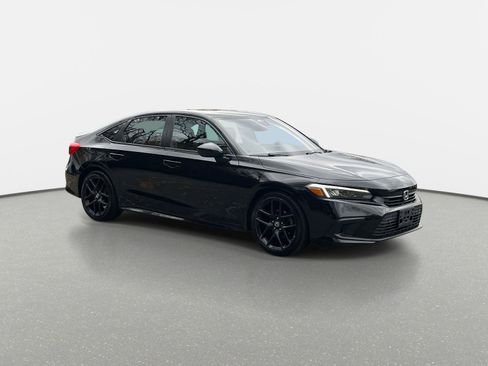 Used 2023 Honda Civic Sport image 3