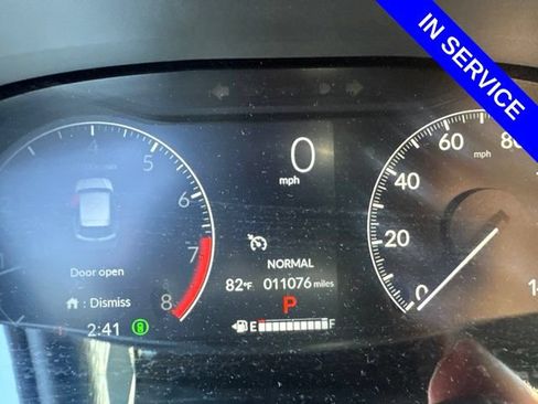 Used 2025 Honda HR-V Sport image 6