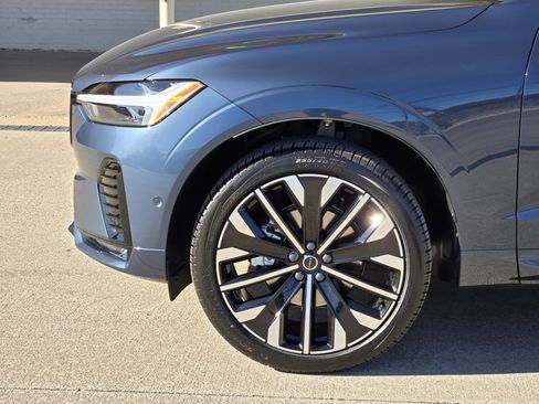 New 2026 Volvo XC60 B5 Ultra w/ Protection Package Premier image 10