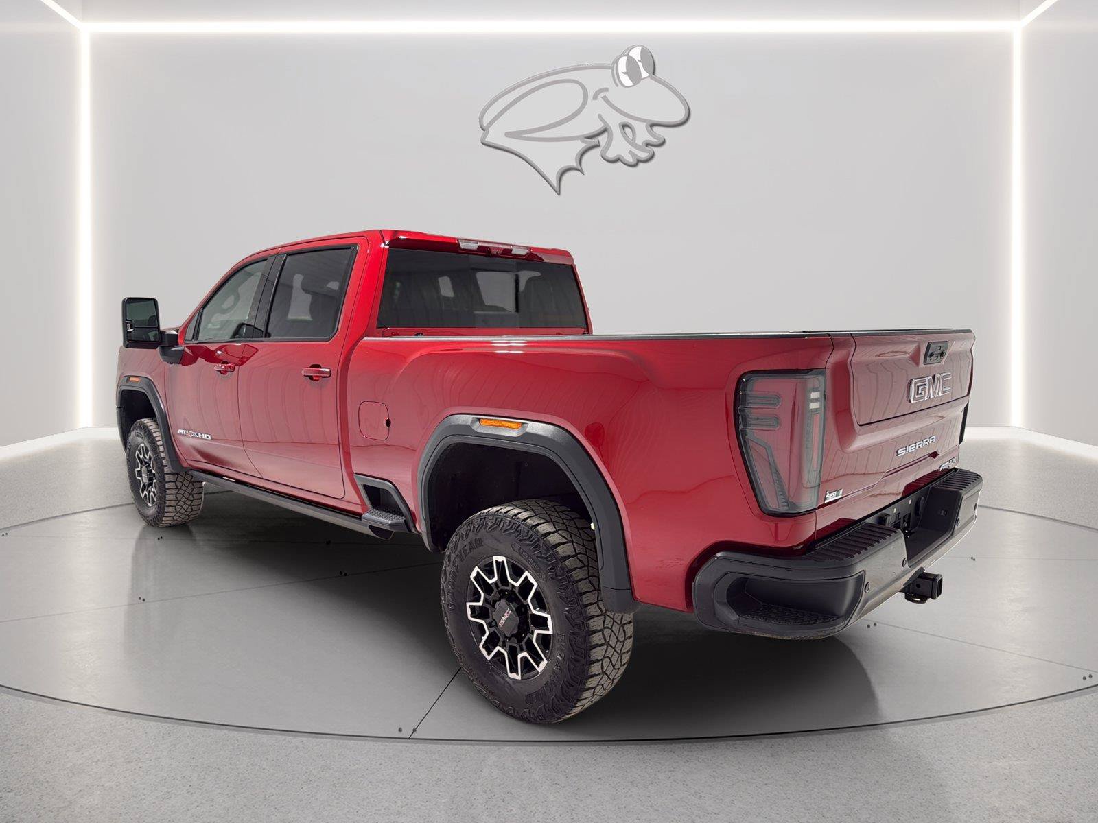 Used 2025 GMC Sierra 2500 AT4X AWD/4WD image 3