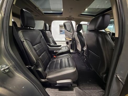 Used 2019 GMC Acadia Denali w/ Technology Package image 13