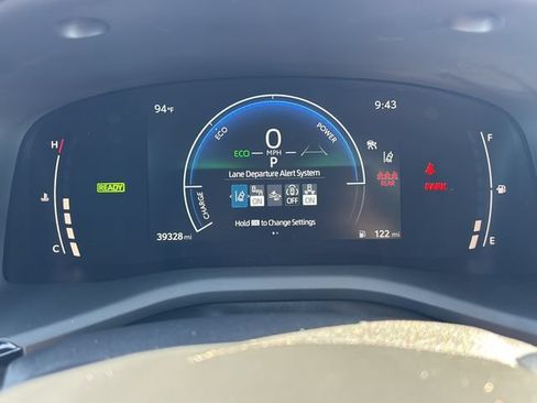 Used 2025 Toyota Camry SE FWD image 20