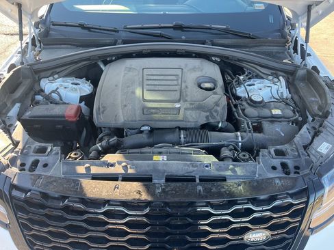 Used 2023 Land Rover Range Rover Velar R-Dynamic S image 9