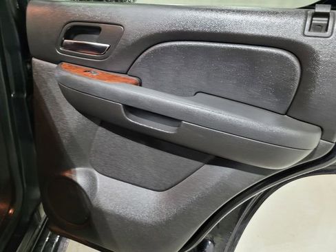 Used 2012 Chevrolet Tahoe LTZ image 57