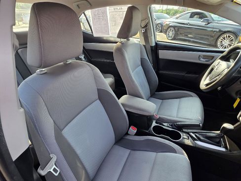 Used 2017 Toyota Corolla LE FWD image 26