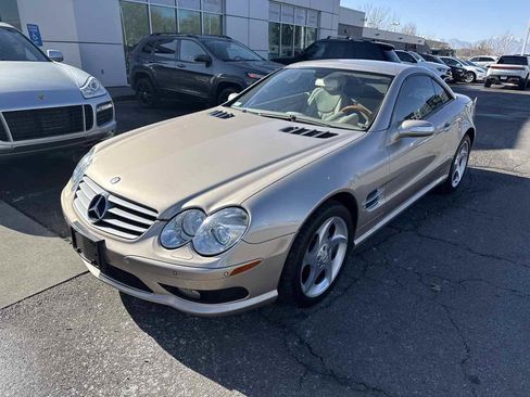 Used 2005 Mercedes-Benz SL 500 image 2