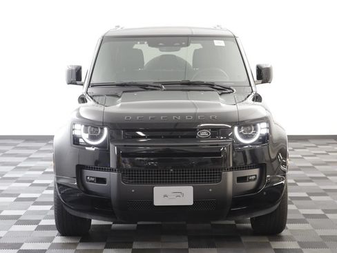 Certified 2026 Land Rover Defender 110 X-Dynamic SE AWD/4WD image 23
