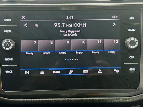 Used 2024 Volkswagen Tiguan S image 19