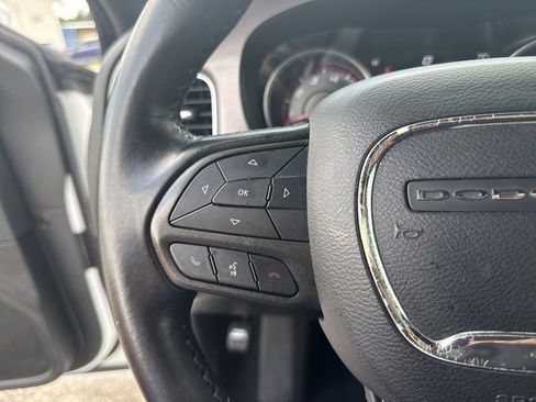 Used 2022 Dodge Charger SXT RWD image 16