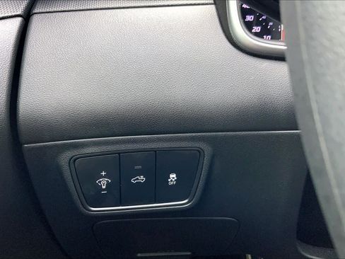 Used 2024 Hyundai Santa Cruz SEL image 32