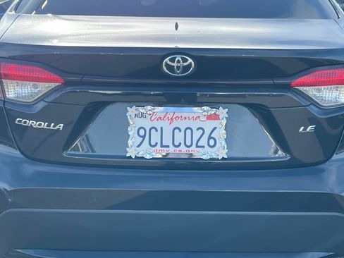 Used 2022 Toyota Corolla LE image 19