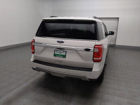 Used 2018 Ford Expedition XLT image 7